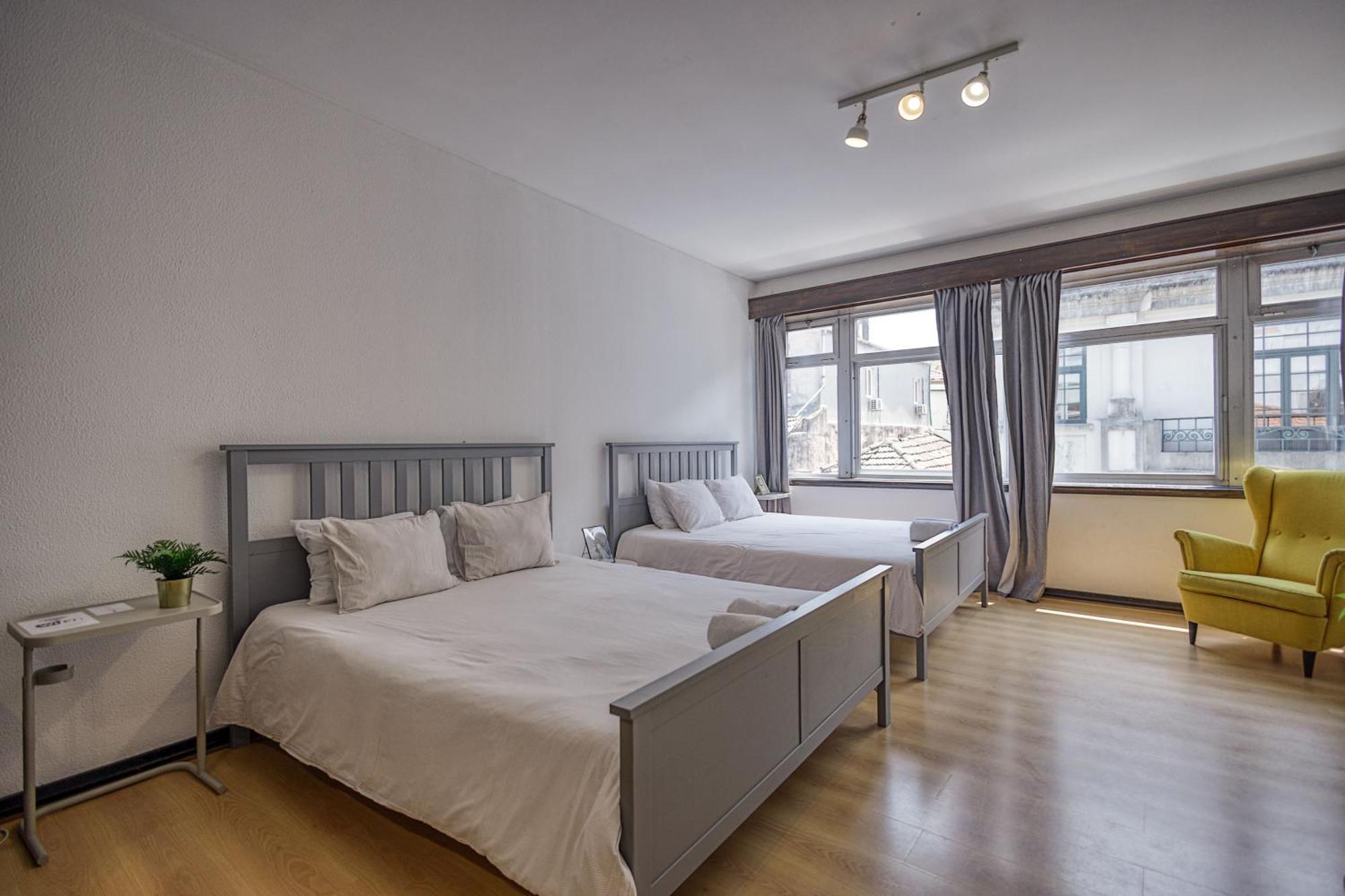 Travel & Live Aliados Apartment Porto Zimmer foto